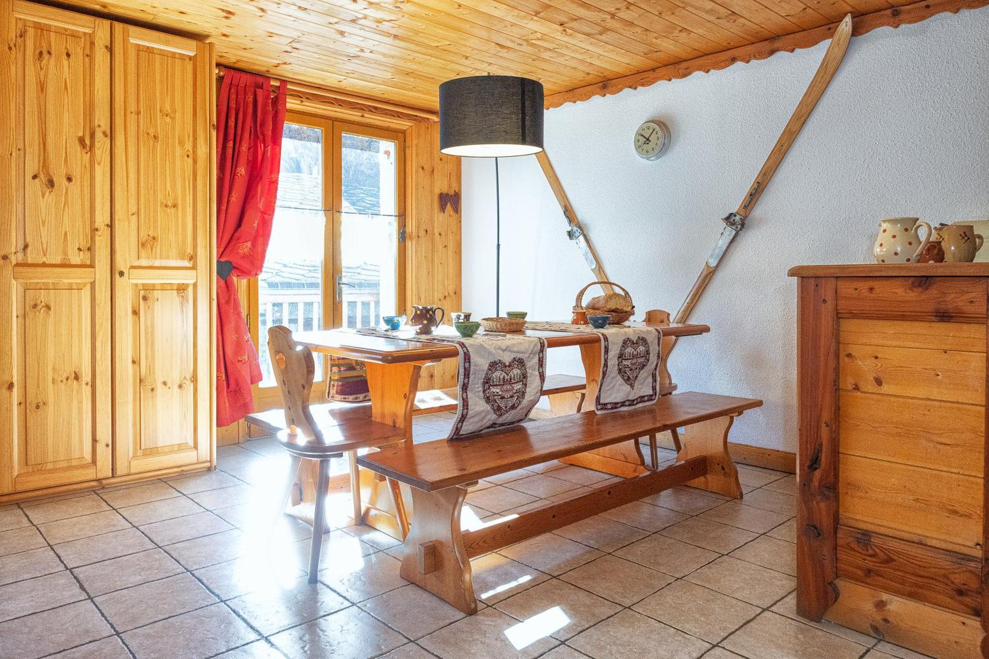 Chalet L'Etagne Бессан Экстерьер фото