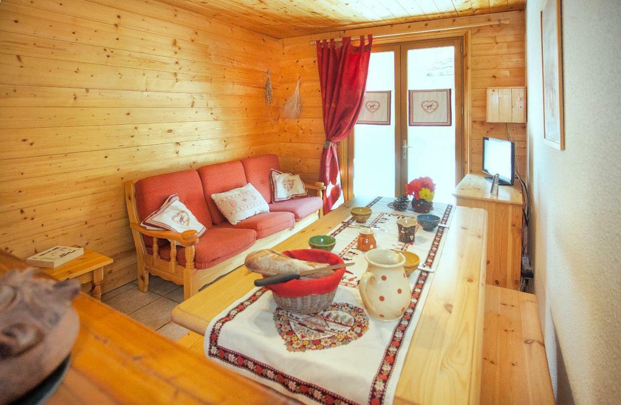 Chalet L'Etagne Бессан Экстерьер фото